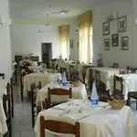 Hotel Mondial 3*