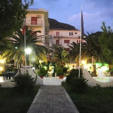 Mondial Hotel 3*